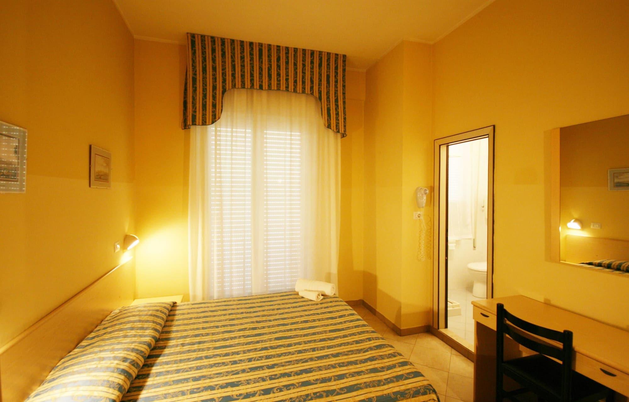 Hotel Sole Mio リミニ エクステリア 写真