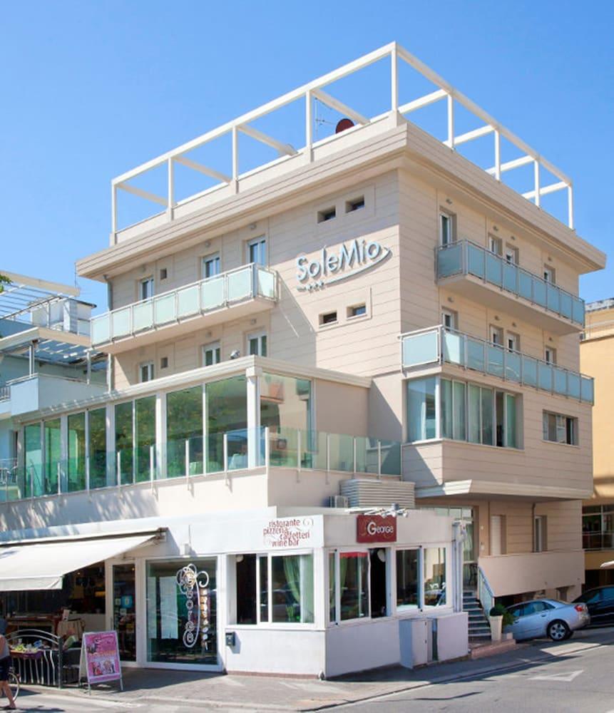 Hotel Sole Mio リミニ エクステリア 写真