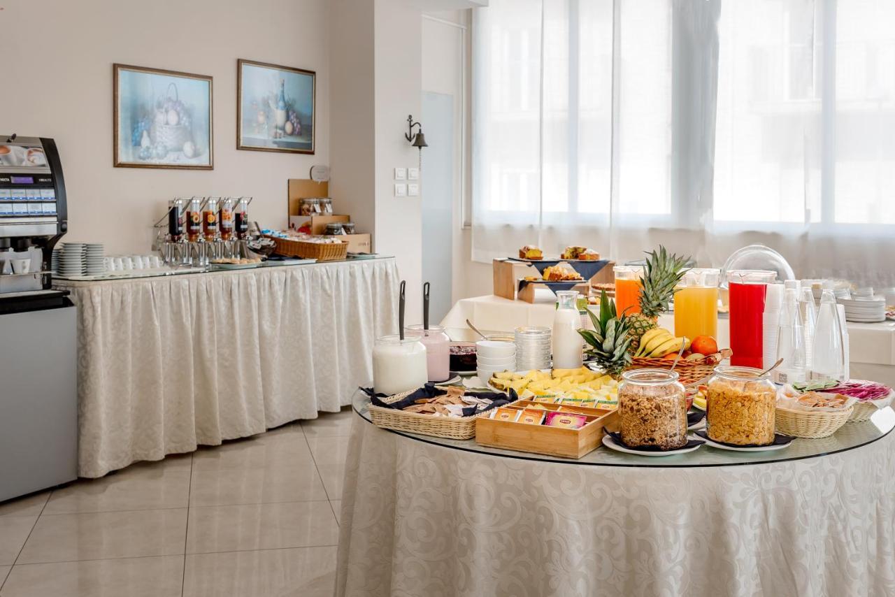 Hotel Sole Mio リミニ エクステリア 写真
